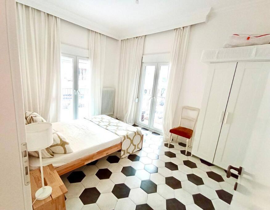 Stylish City Flat Near Promenade Salonicco Esterno foto