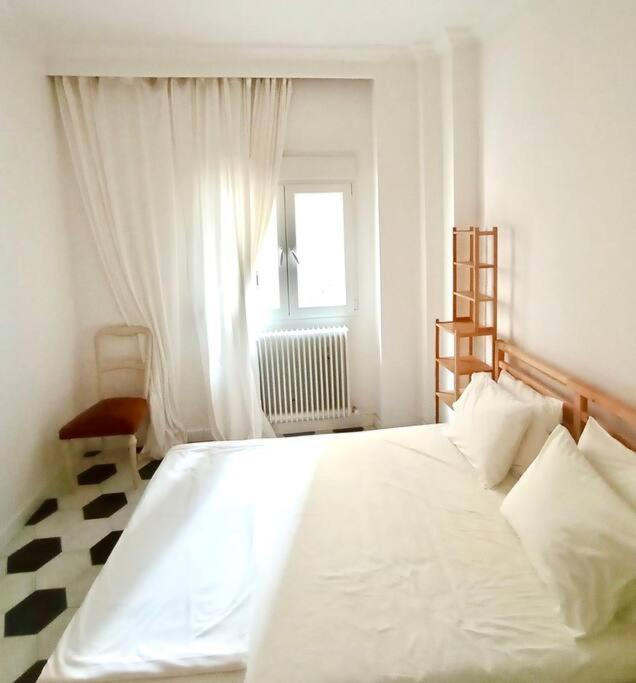Stylish City Flat Near Promenade Salonicco Esterno foto